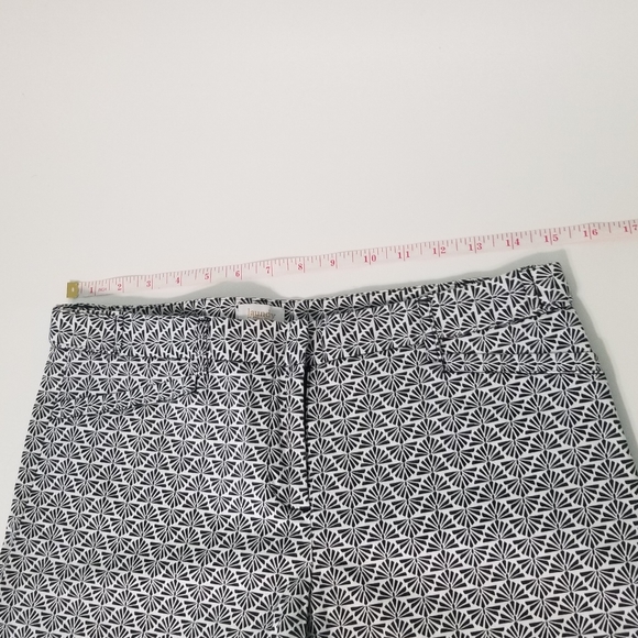 🕶️ Laundry size 6 shorts - Picture 4 of 7